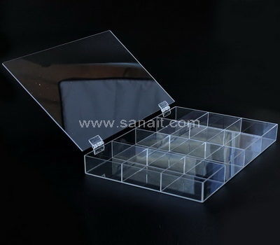 Acrylic box with hinged lid