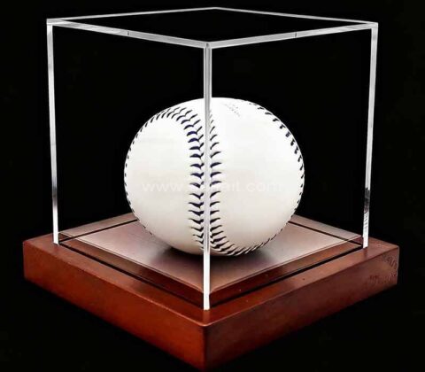 Vitrines personnalisées en acrylique avec base en bois pour baseball à collectionner, protégées contre les UV