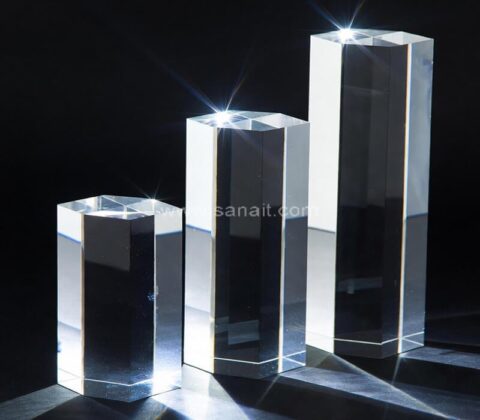 Blocs de prisme en cristal clair personnalisés